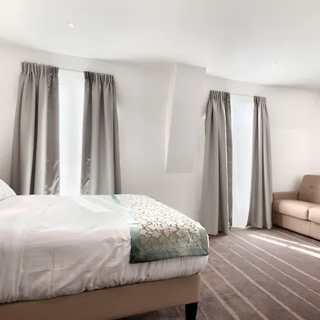 Le Trente Hotel