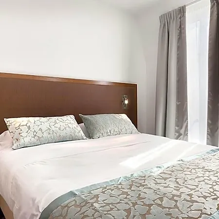 Le Trente 3* Paris