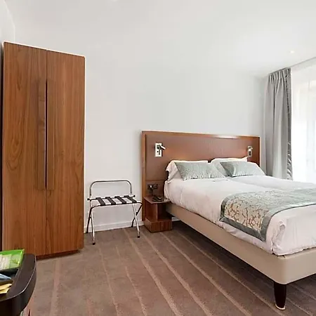 Hotel Le Trente Paris
